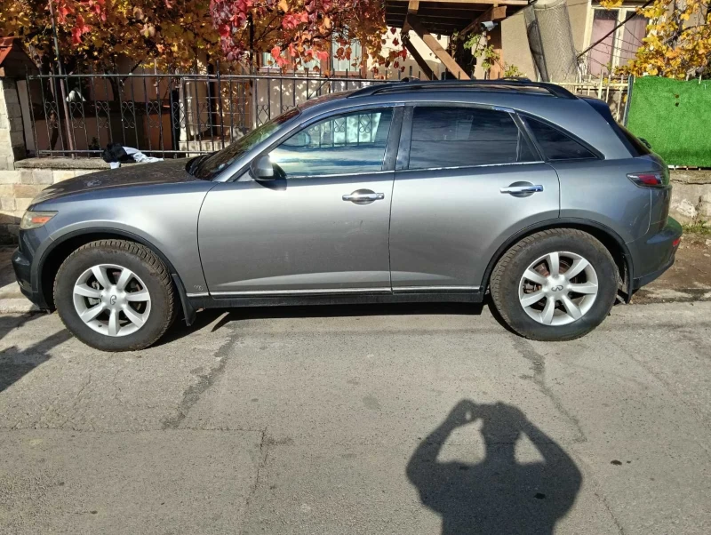 Infiniti Fx 35, снимка 2 - Автомобили и джипове - 52336554
