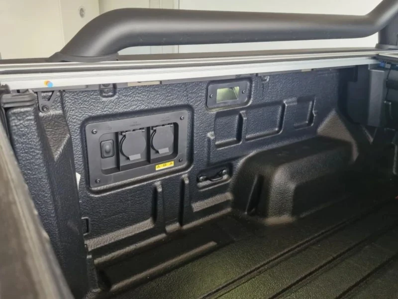 VW Amarok Нов, снимка 3 - Автомобили и джипове - 52805378