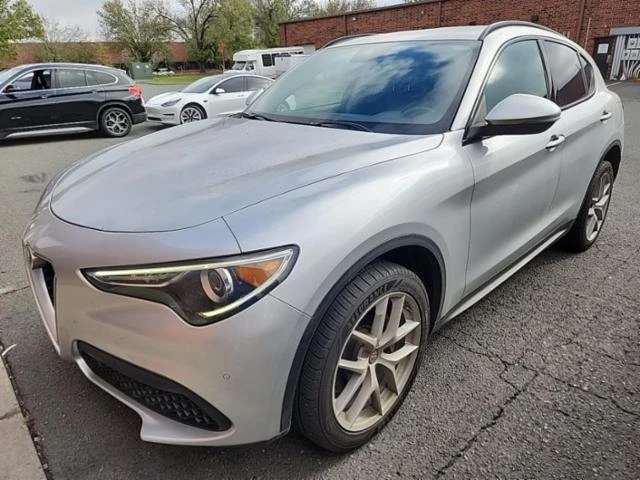 Alfa Romeo Stelvio Крайна цена с вс. такси до България !, снимка 6 - Автомобили и джипове - 47933206