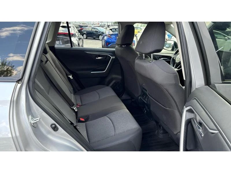 Toyota Rav4 2.0P CVT EXECUTIVE FWD, снимка 7 - Автомобили и джипове - 55788317