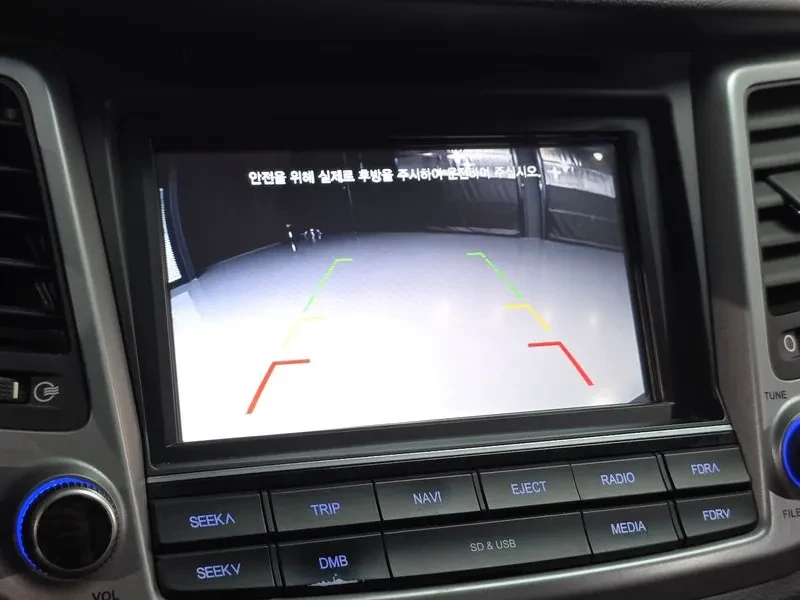 Hyundai Tucson 1.7 2WD STYLE, снимка 15 - Автомобили и джипове - 55801537