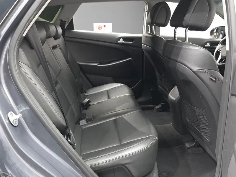 Hyundai Tucson 1.7 2WD STYLE, снимка 12 - Автомобили и джипове - 55801537
