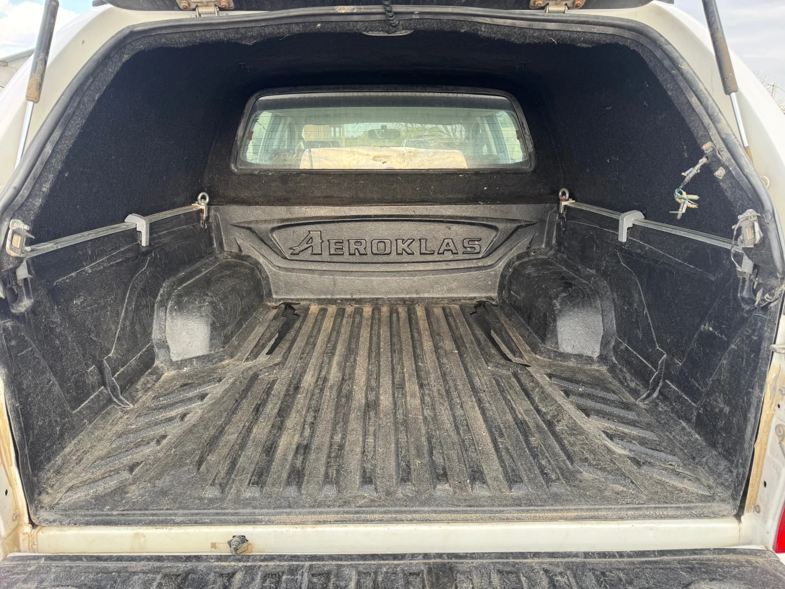 Toyota Hilux 2.5 d4d 100хил км  | Mobile.bg — изображение 12