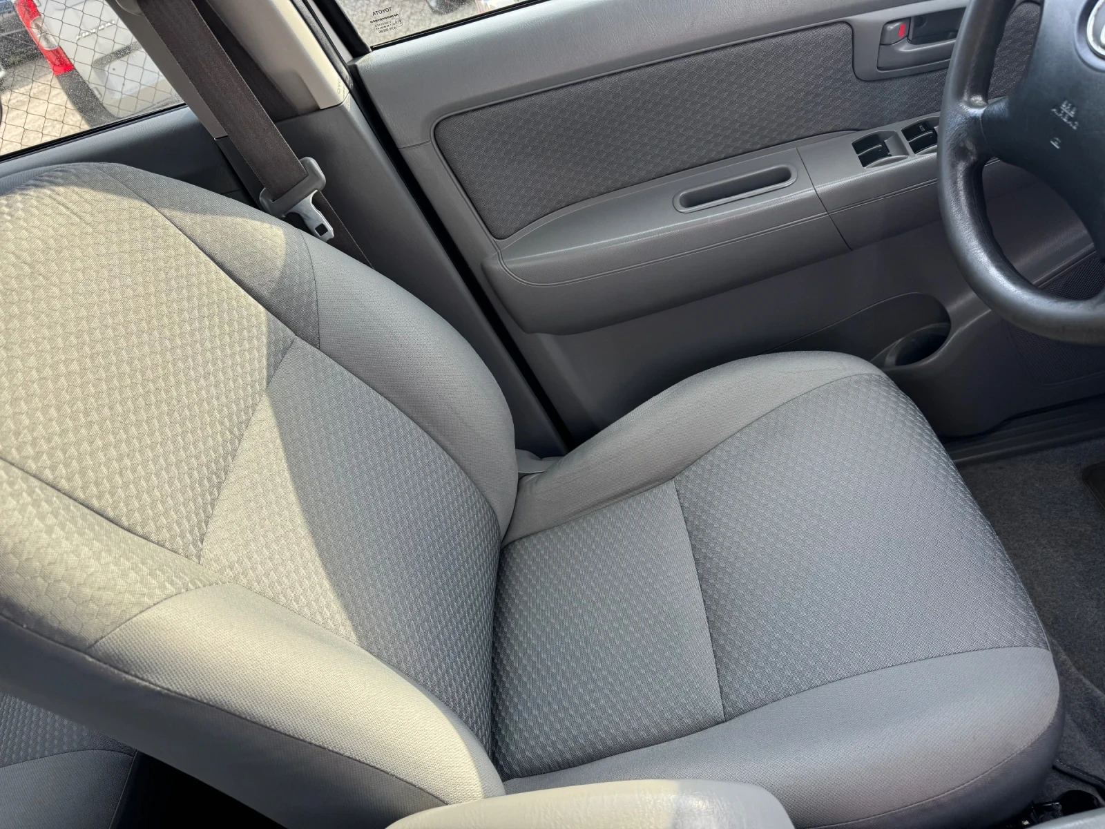 Toyota Hilux 2.5 d4d 100хил км  | Mobile.bg — изображение 15