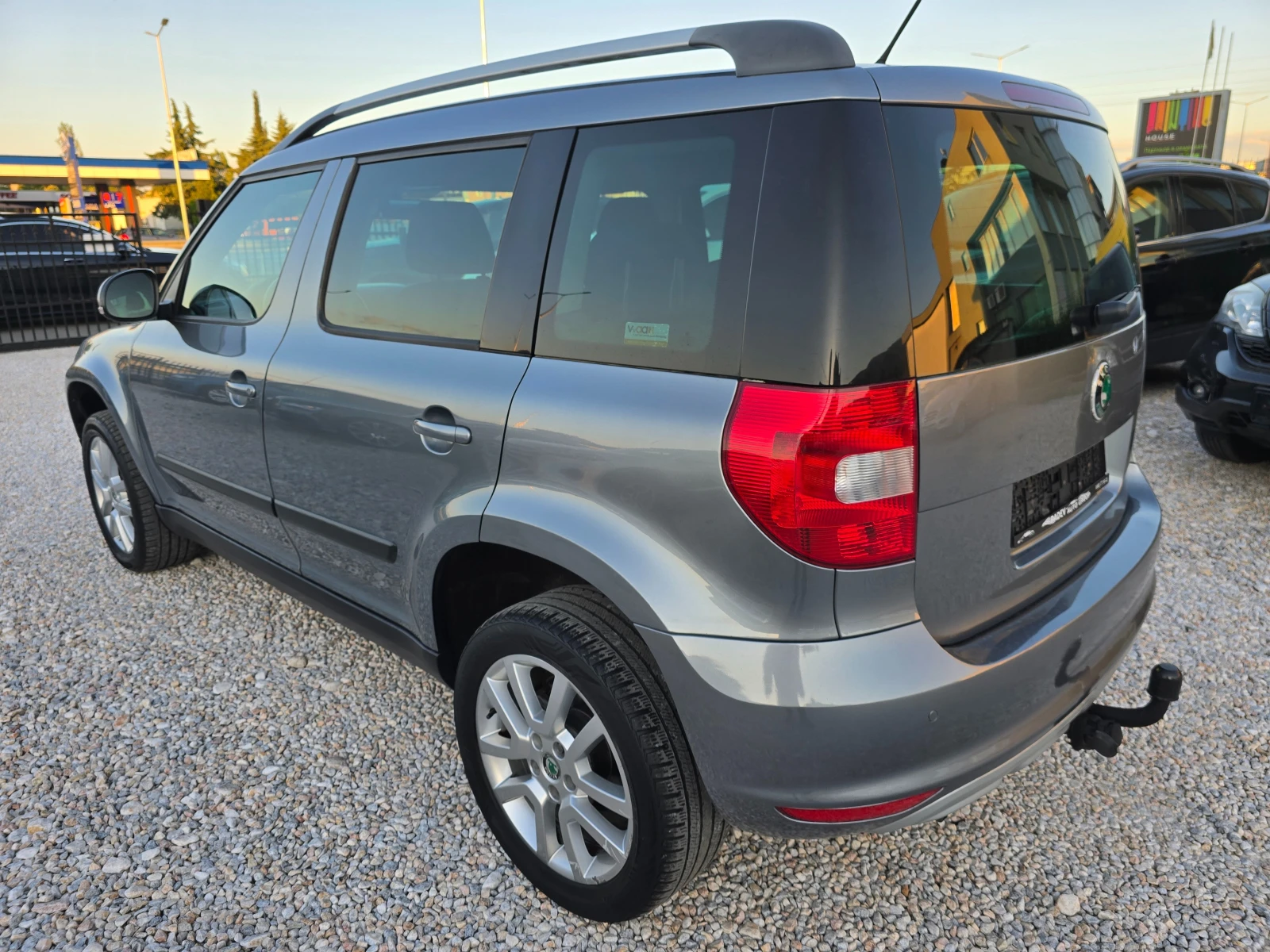 Skoda Yeti 1.8TSI ACTIVE 4X4 - изображение 2