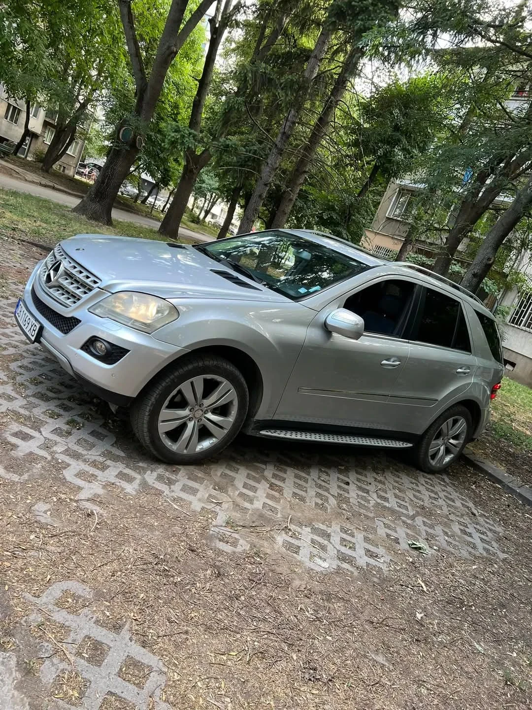 Mercedes-Benz ML 320  - изображение 7