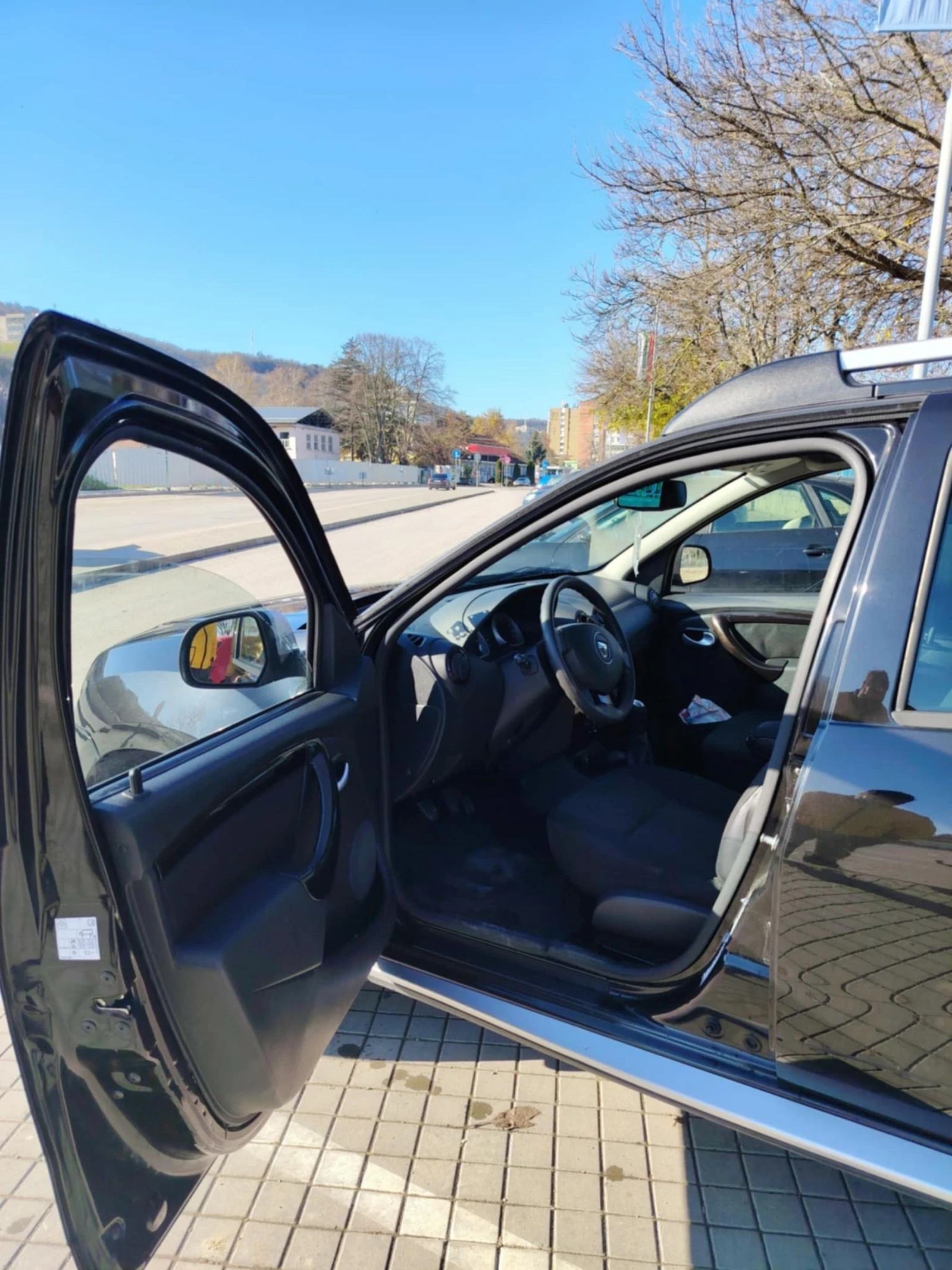 Dacia Duster 1.6 i 110  | Mobile.bg   12