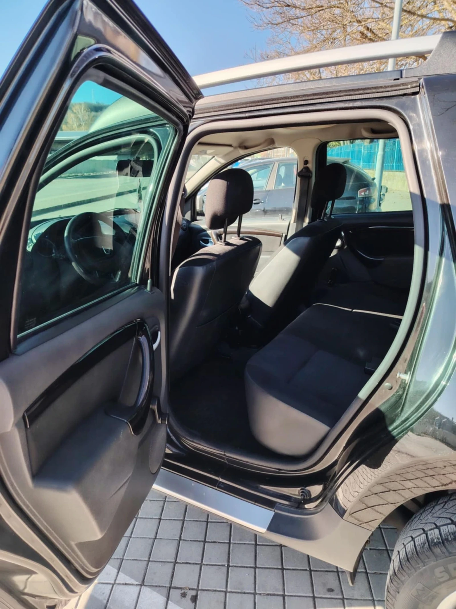 Dacia Duster 1.6 i 110  | Mobile.bg   16