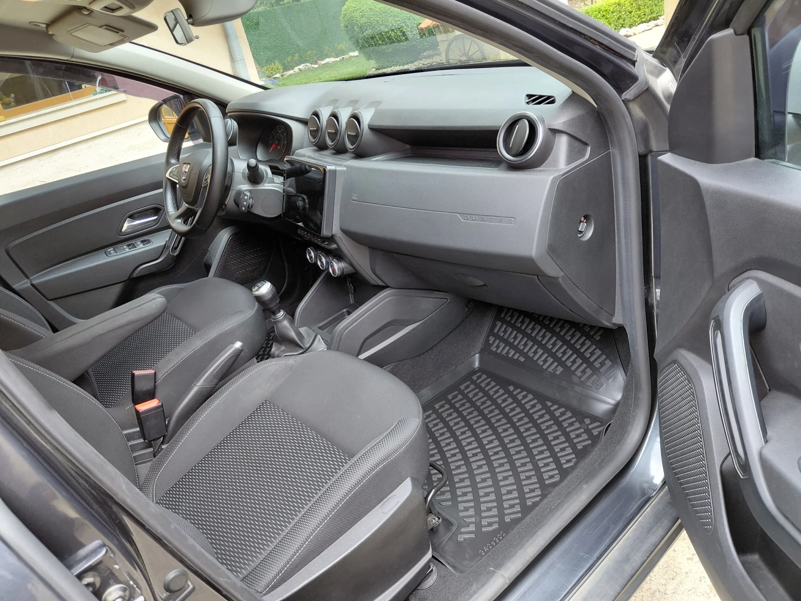 Dacia Duster 4�4 �� �������� 120���. 1.5 D ���.��������� | Mobile.bg � ����������� 16