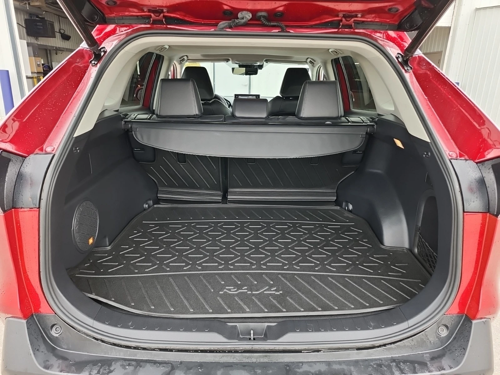 Toyota Rav4 HYBRID LIMITED * * 360 CAMERA * * CARFAX * * , снимка 12 - Автомобили и джипове - 54946611
