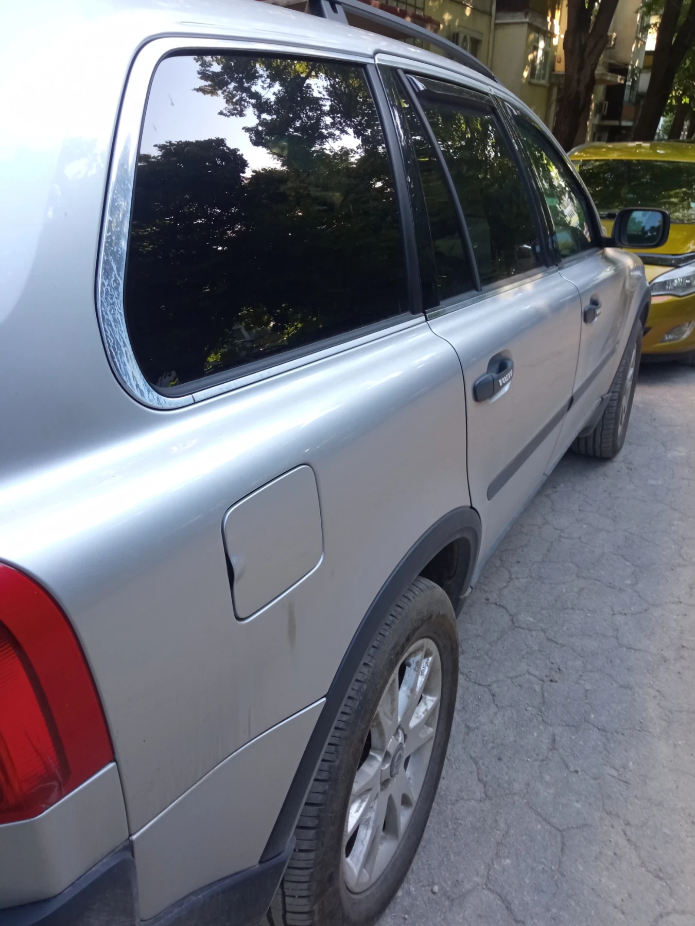 Volvo Xc90 Джип, снимка 3 - Автомобили и джипове - 54973076