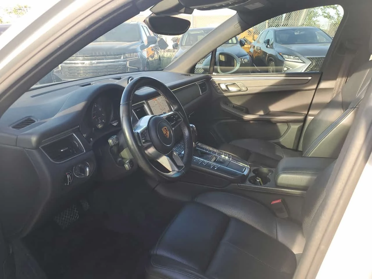 Porsche Macan * AWD * ПОДГРЕВИ* ОБДУХВАНЕ* ПАНОРАМА* , снимка 7 - Автомобили и джипове - 55254639