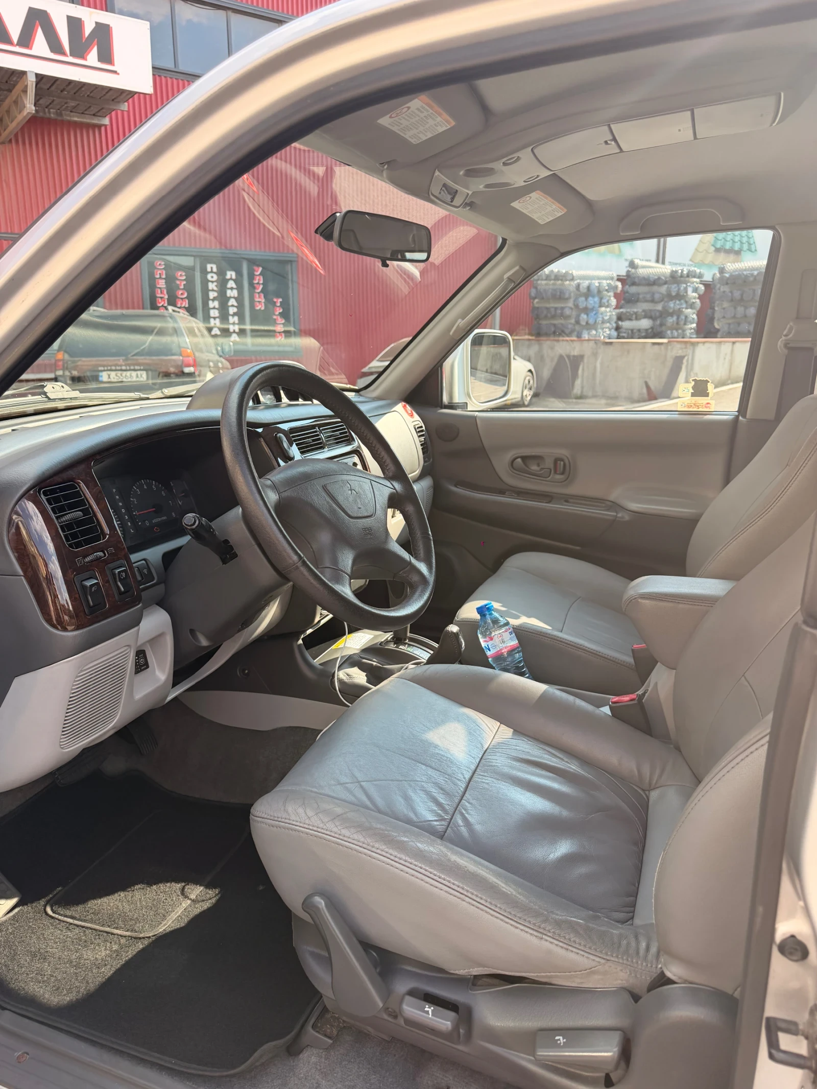 Mitsubishi Pajero sport, снимка 8 - Автомобили и джипове - 55441863
