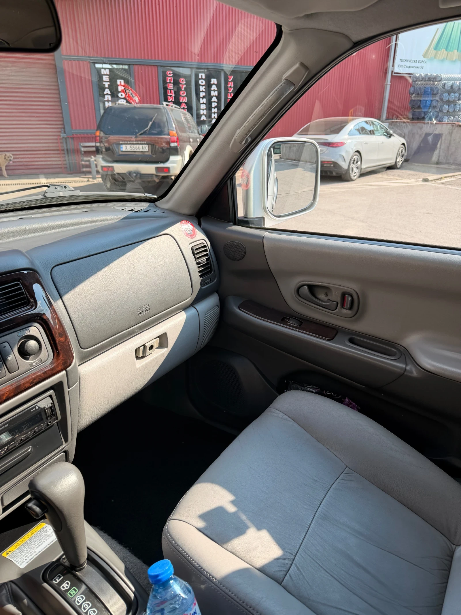 Mitsubishi Pajero sport, снимка 12 - Автомобили и джипове - 55441863