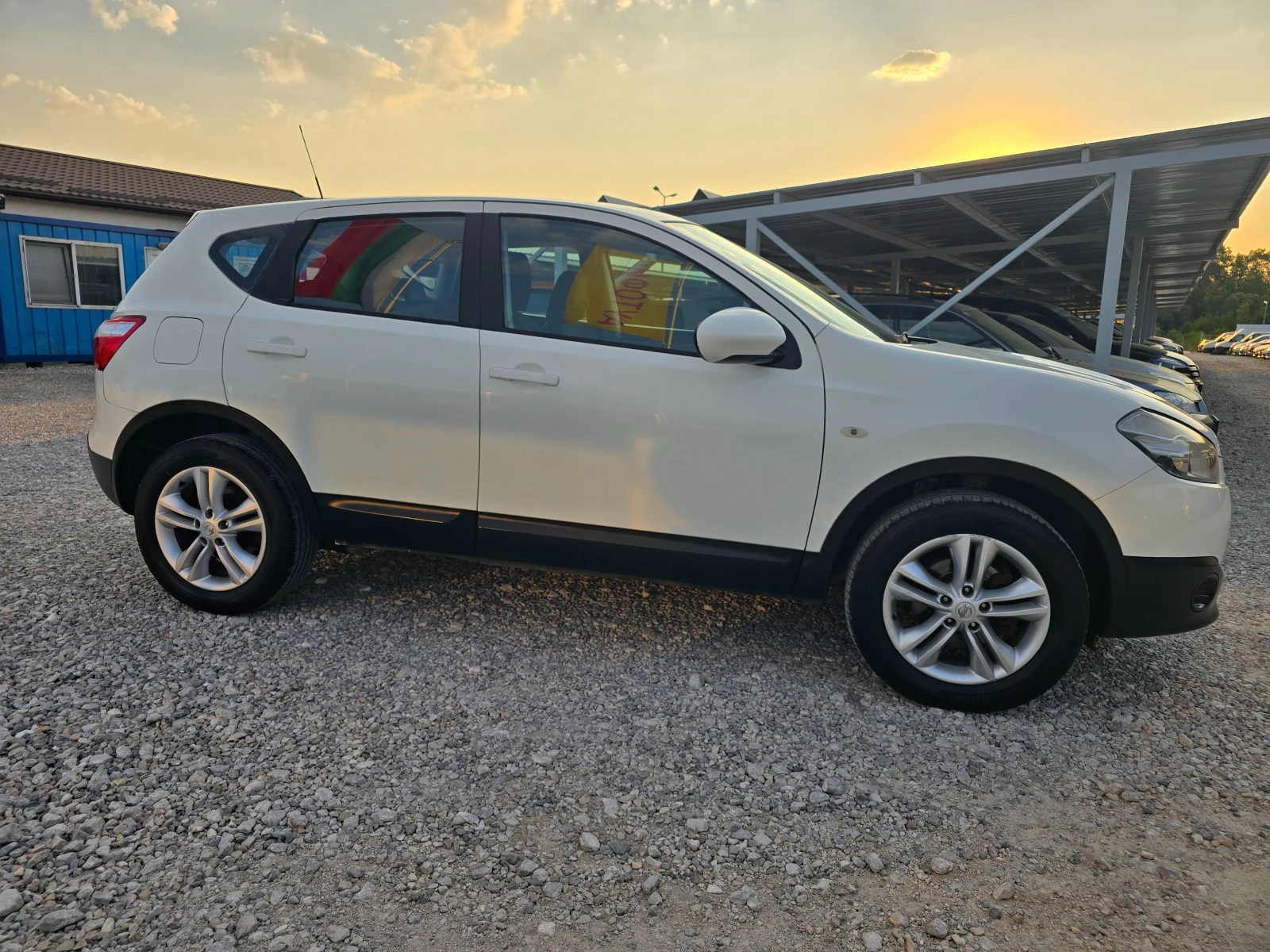 Nissan Qashqai 1, 5 DCI КЛИМАТРОНИК !! НОВ ВНОС ОТ ИТАЛИЯ !!!, снимка 6 - Автомобили и джипове - 55769777