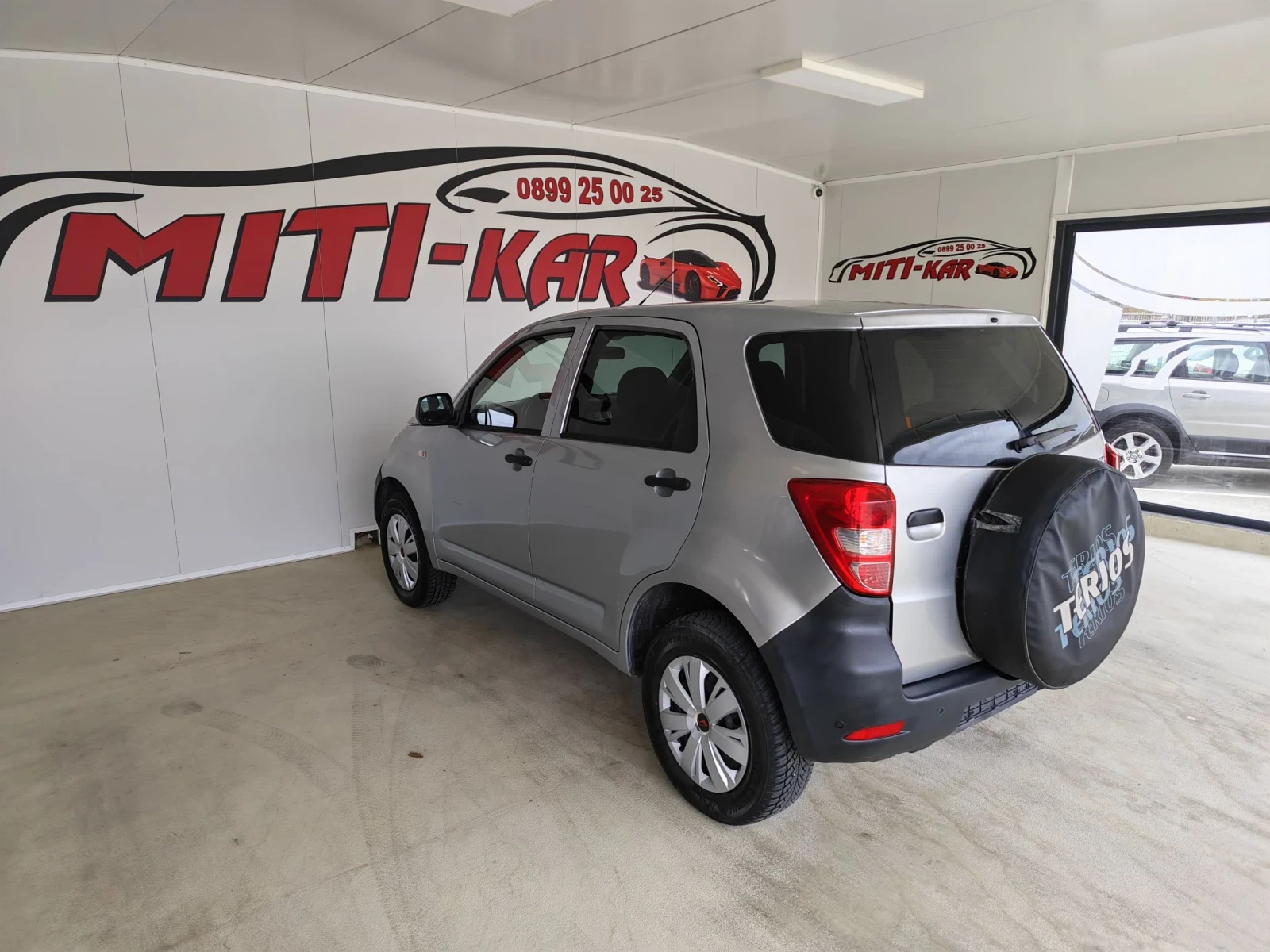 Daihatsu Terios 1.3 86kc 4x4, снимка 5 - Автомобили и джипове - 56669818