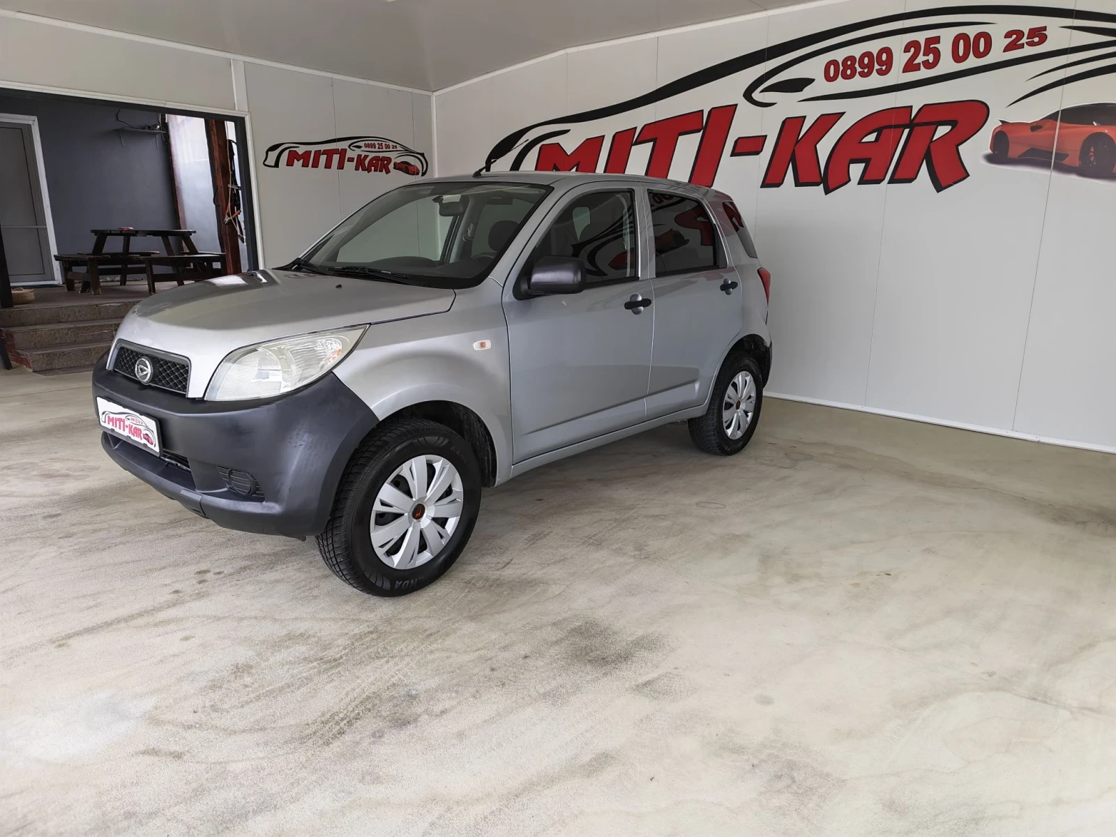 Daihatsu Terios 1.3 86kc 4x4, снимка 3 - Автомобили и джипове - 56669818