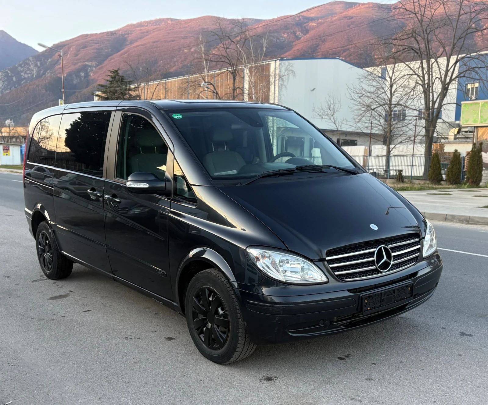 Mercedes-Benz Vito VIANO! КЛИМАТРОНИК! Парктроник! Темпомат! ТОП!ТОП!, снимка 2 - Бусове и автобуси - 53795300