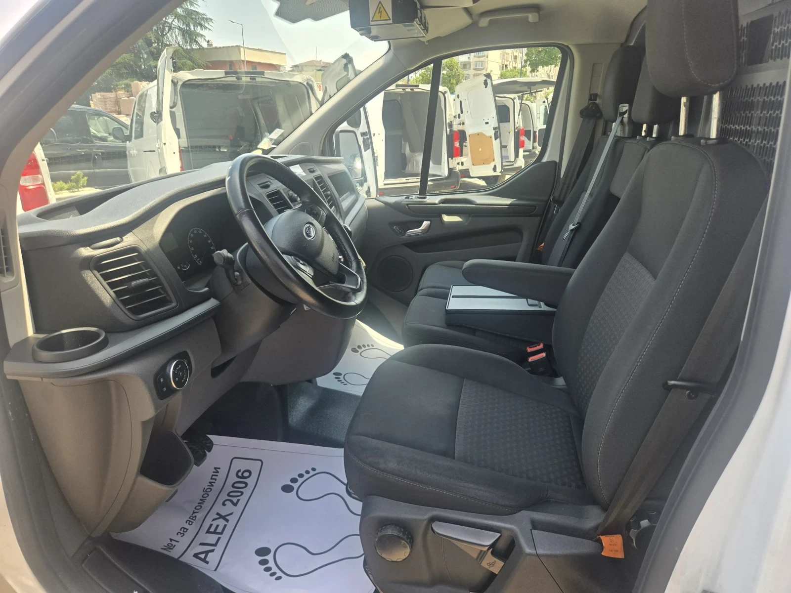 Ford Transit Custom, снимка 6 - Бусове и автобуси - 55121454