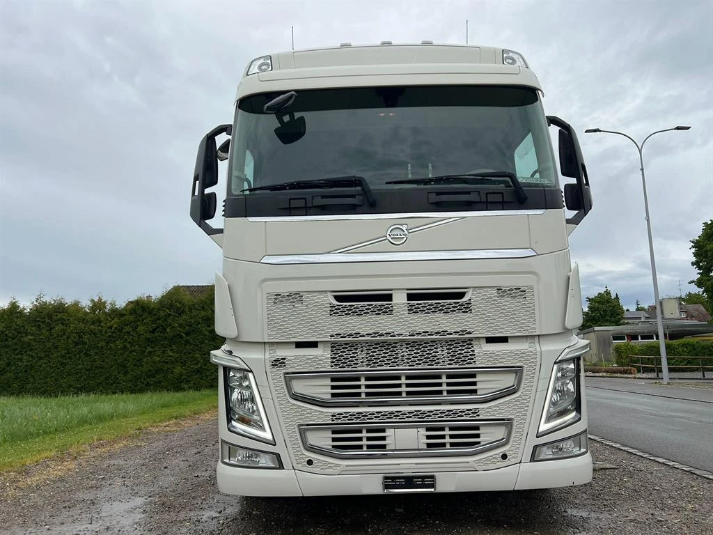 Volvo Fh 540 E6 Alu серв.книжка, снимка 5 - Камиони - 54541931