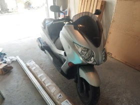 Обява за продажба на Honda Forza 250 keyless ~3 500 лв. - изображение 1