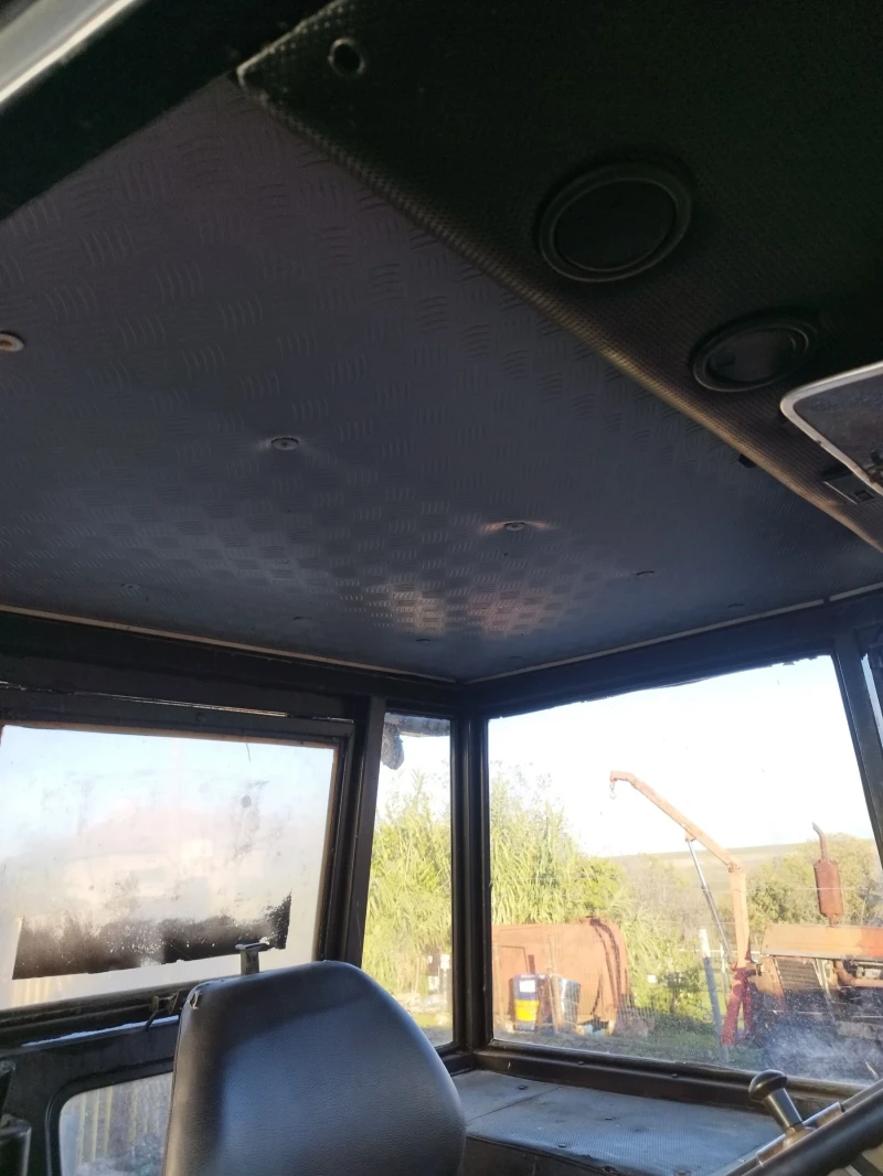 Трактор Zetor 7011, снимка 11 - Селскостопанска техника - 52587641