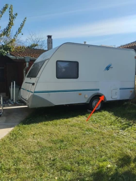 Каравана Knaus Eifelland 395 + форселт + втори покрив, снимка 9