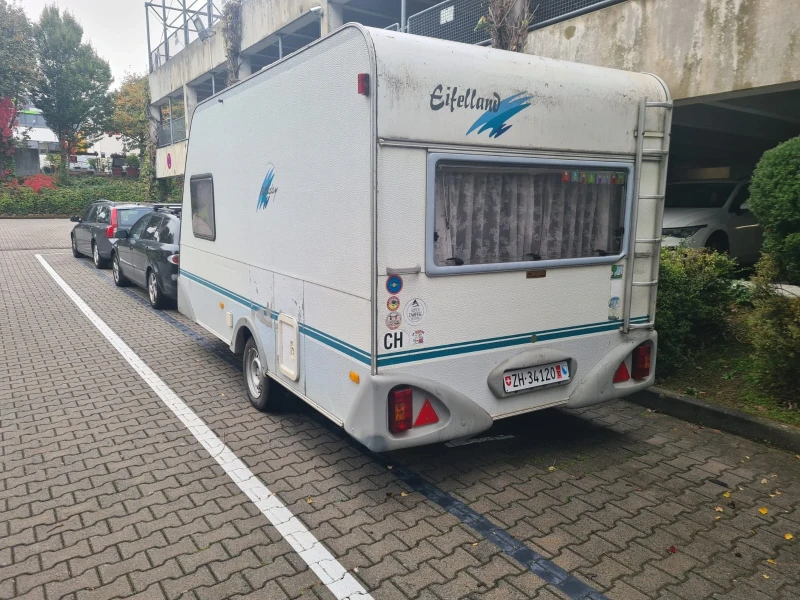 Каравана Knaus Eifelland 395 + форселт + втори покрив, снимка 2 - Каравани и кемпери - 52501696