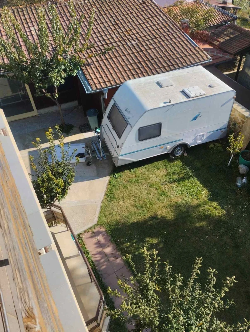 Каравана Knaus Eifelland 395 + форселт + втори покрив, снимка 7 - Каравани и кемпери - 52501696