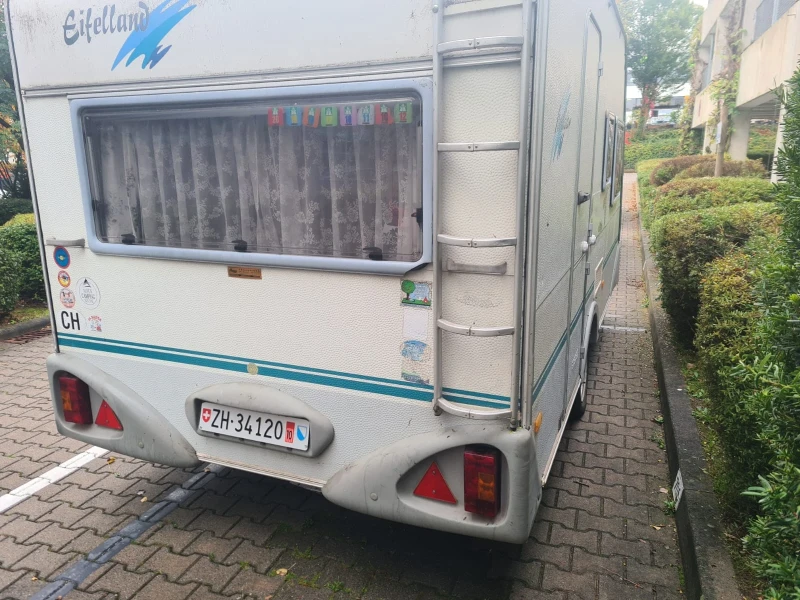 Каравана Knaus Eifelland 395 + форселт + втори покрив, снимка 3 - Каравани и кемпери - 52501696