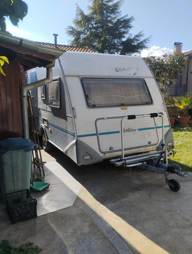Каравана Knaus Eifelland 395 + форселт + втори покрив, снимка 5 - Каравани и кемпери - 52501696