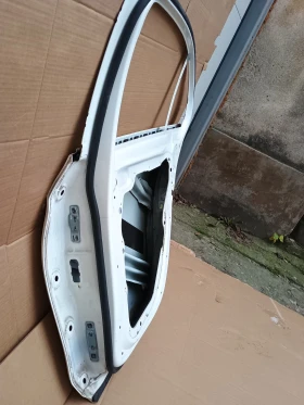 Продавам врата за Мерцедес W213, снимка 6 - Части - 52715674