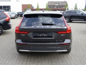 Volvo V60 Cross Country  B4 D AWD Plus - [4] 