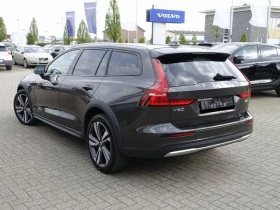 Volvo V60 Cross Country  B4 D AWD Plus - [5] 