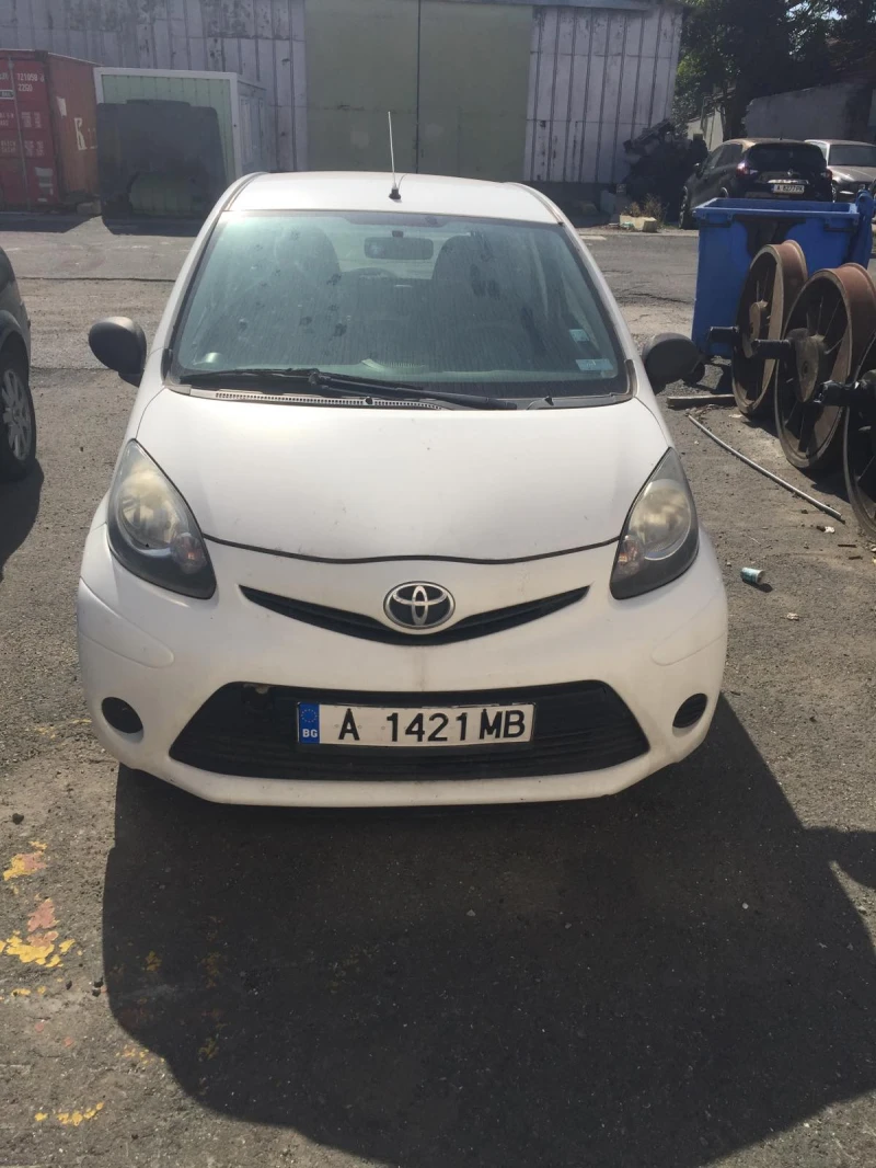 Toyota Aygo 1000, снимка 2 - Автомобили и джипове - 47504761