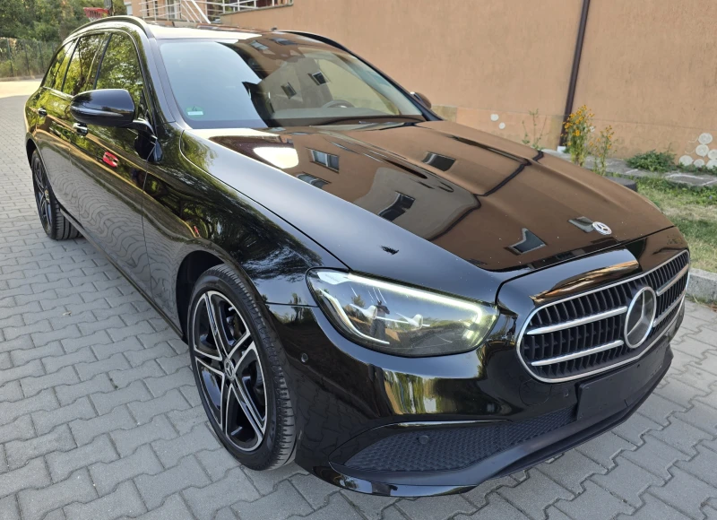 Mercedes-Benz E 220 d T 9G-TRONIC Avantgarde, снимка 3 - Автомобили и джипове - 52512479