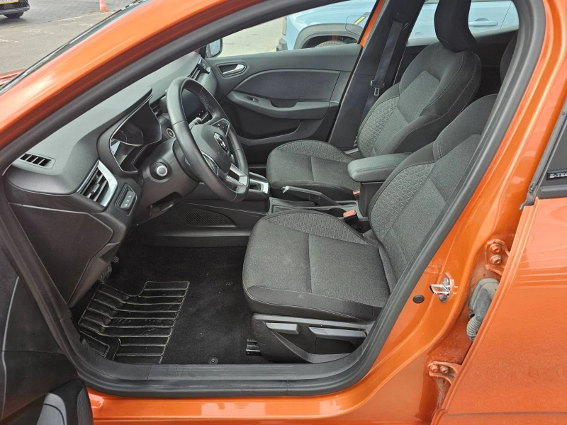 Renault Clio E-TECH HYBRID 90 EDC, снимка 12 - Автомобили и джипове - 52037145