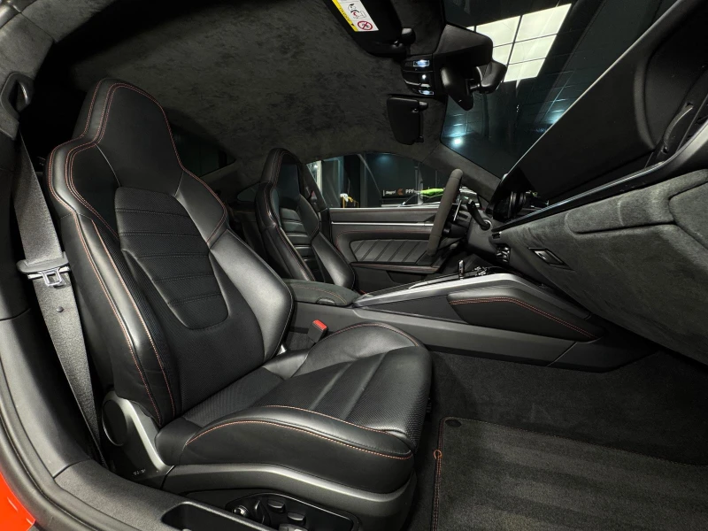Porsche 911 Turbo S* Carbon* SportChrono* BOSE, снимка 9 - Автомобили и джипове - 52453872