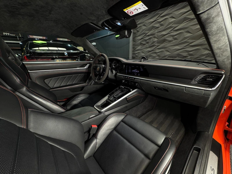 Porsche 911 Turbo S* Carbon* SportChrono* BOSE, снимка 10 - Автомобили и джипове - 52453872