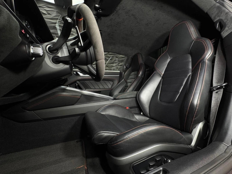 Porsche 911 Turbo S* Carbon* SportChrono* BOSE, снимка 8 - Автомобили и джипове - 52453872