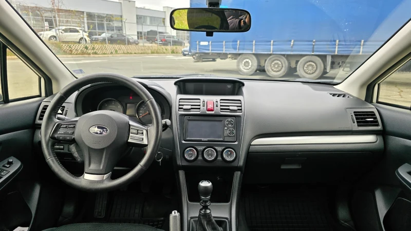 Subaru XV 2.0 Boxer 4x4, снимка 11 - Автомобили и джипове - 52944439