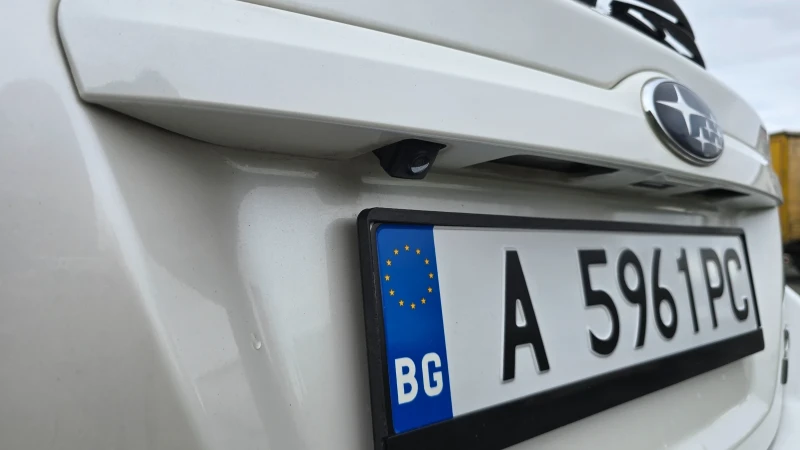 Subaru XV 2.0 Boxer 4x4, снимка 15 - Автомобили и джипове - 52944439