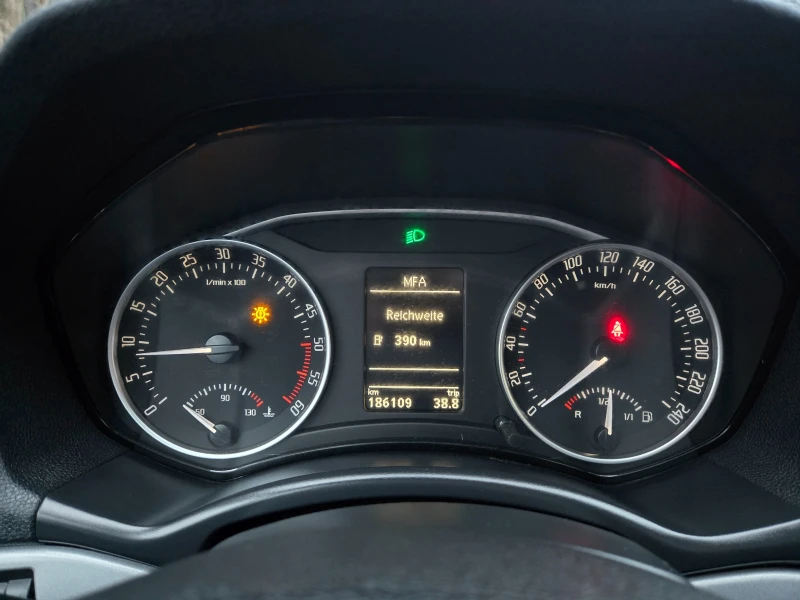 Skoda Octavia 2.0 TDI Германия Клима Реални КМ 1-Собственик ТОП, снимка 14 - Автомобили и джипове - 53050679