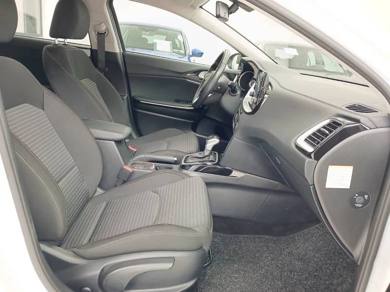 Kia Ceed 1.6CRDi MHEV, снимка 9 - Автомобили и джипове - 53372397