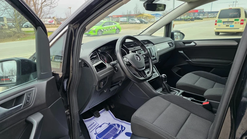 VW Touran KATO ЧИСТО НОВ/1.6d/110hp/7m, снимка 6 - Автомобили и джипове - 53488522