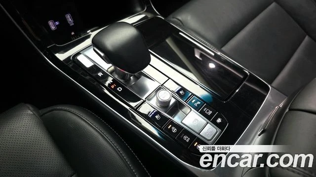 Kia K7, снимка 9 - Автомобили и джипове - 56062978