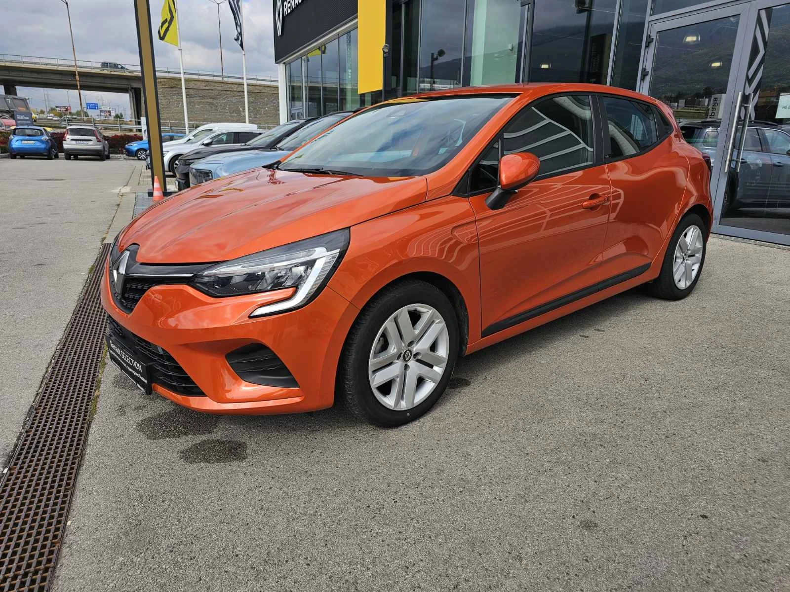 Renault Clio E-TECH HYBRID 90 EDC, снимка 1