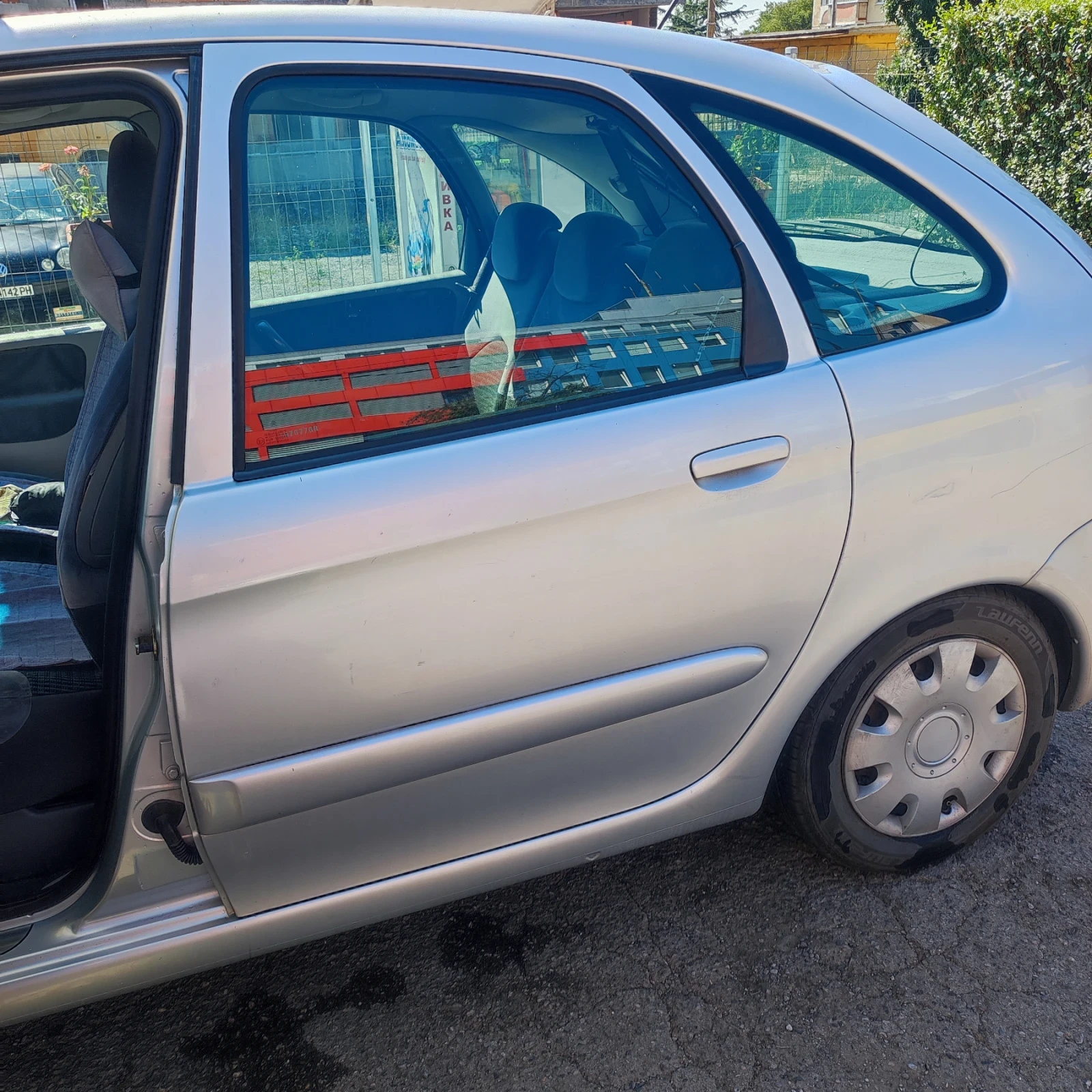 Citroen Xsara picasso 1, 6i, снимка 10 - Автомобили и джипове - 53956910