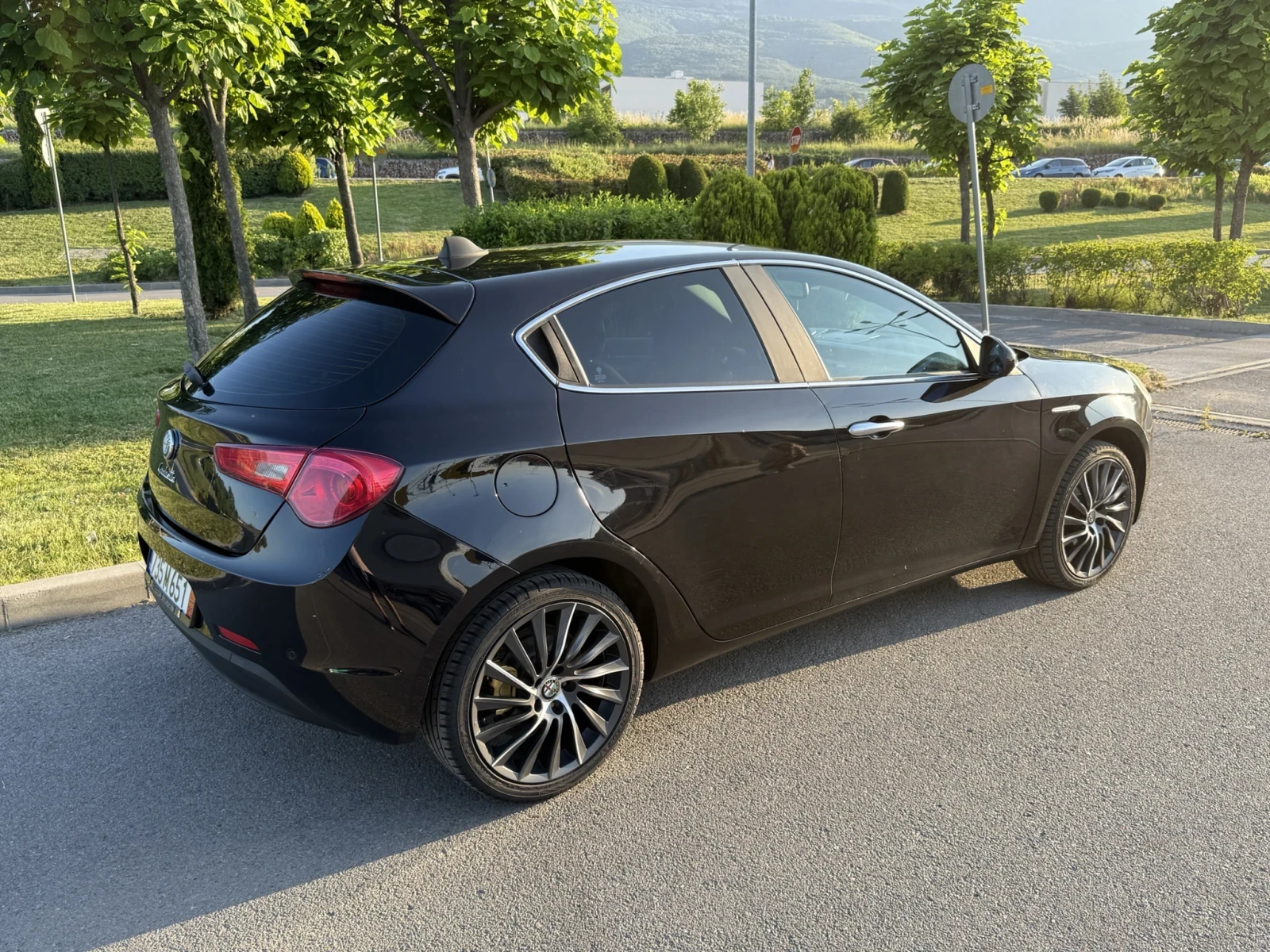 Alfa Romeo Giulietta 1.4T - изображение 8