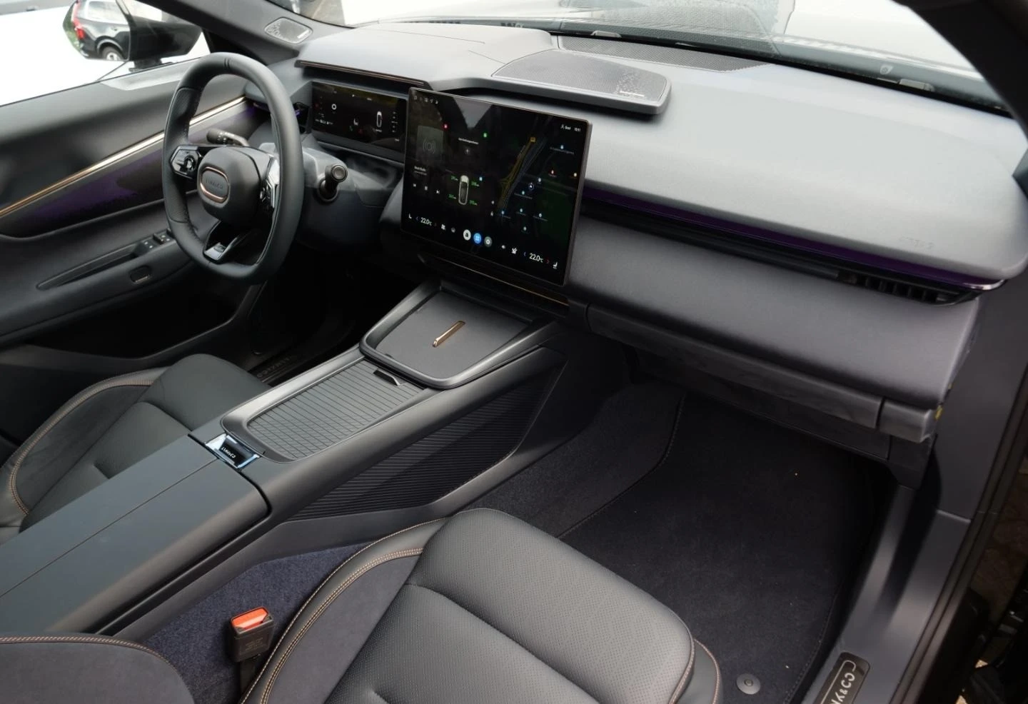 LynkCo 08 1.5 PLUG-IN HYBRID H/K 360 PANORAMA LED KEYLESS | Mobile.bg � ����������� 12